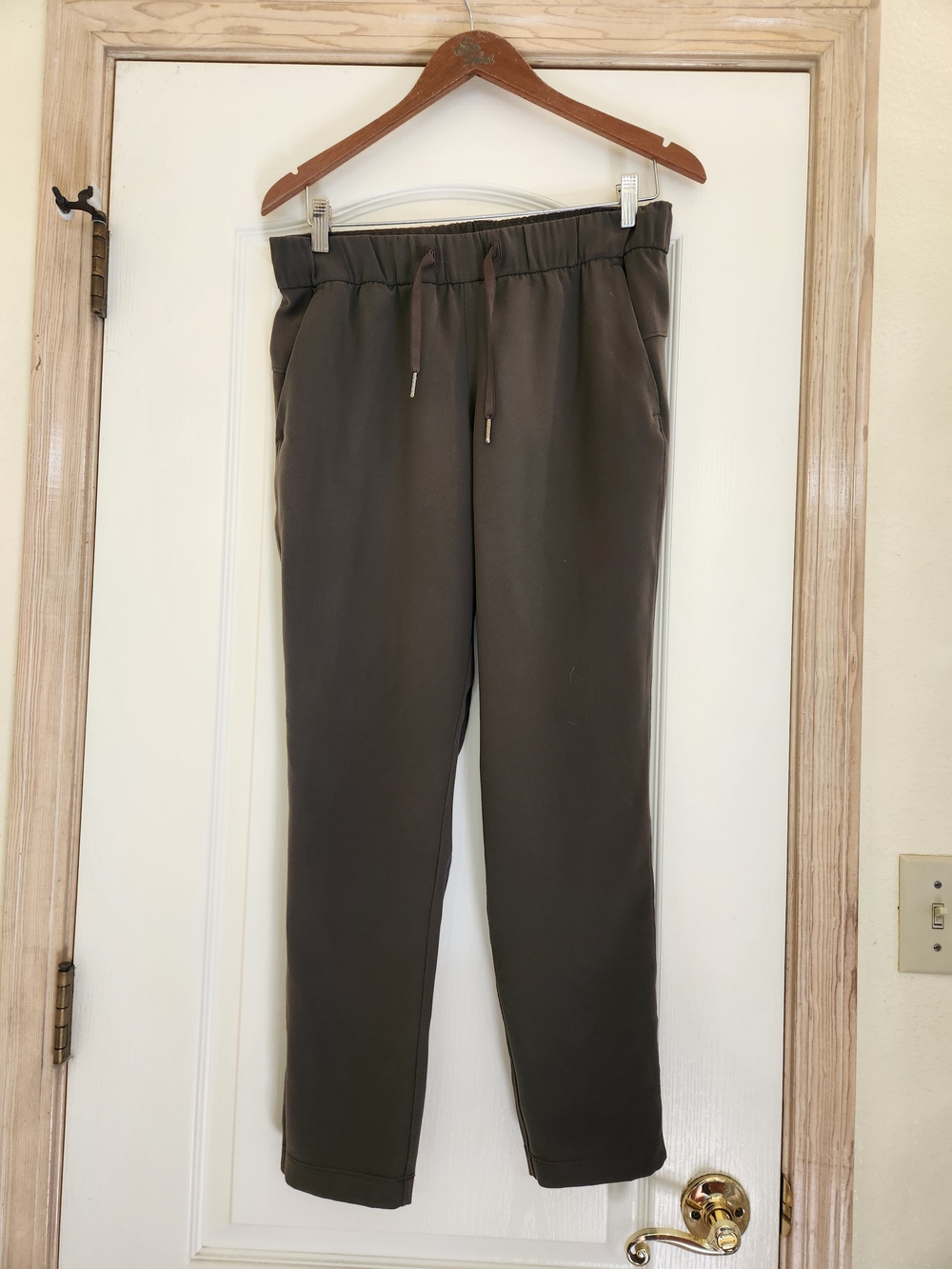 Lululemon Like New! Keep Moving Joggers,  Green